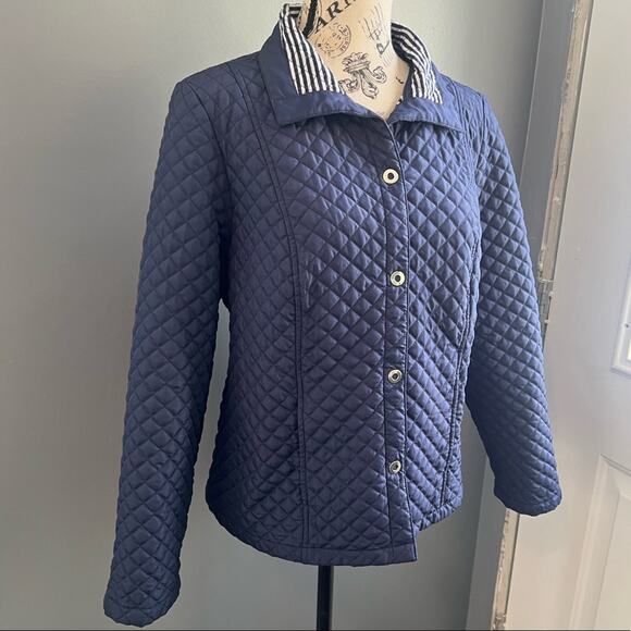 Chico’s dark blue/silver/white quilted snap button collared jacket with pockets - Picture 4 of 16